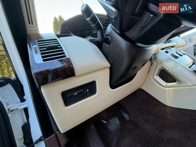 Білий Ленд Ровер Рендж Ровер, об'ємом двигуна 4.4 л та пробігом 278 тис. км за 32999 $, фото 20 на Automoto.ua