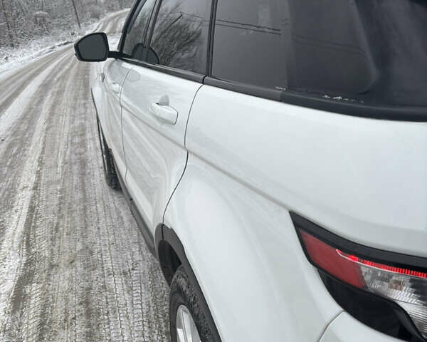 Белый Ленд Ровер Рендж Ровер, объемом двигателя 2 л и пробегом 240 тыс. км за 16500 $, фото 6 на Automoto.ua