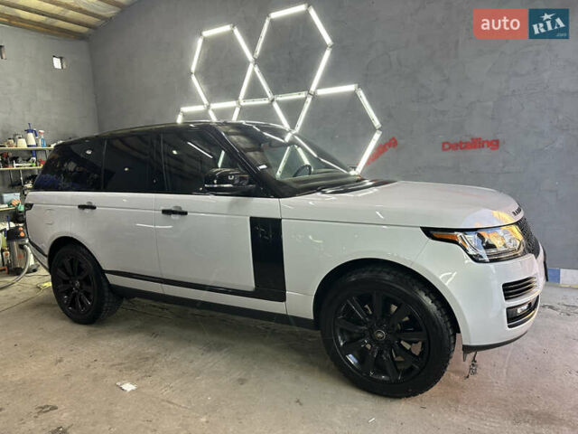 Белый Ленд Ровер Рендж Ровер, объемом двигателя 2.99 л и пробегом 205 тыс. км за 39950 $, фото 10 на Automoto.ua