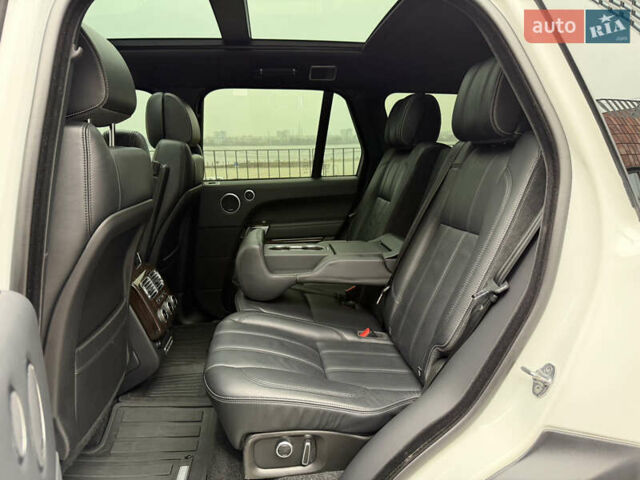 Білий Ленд Ровер Рендж Ровер, об'ємом двигуна 2.99 л та пробігом 165 тис. км за 34999 $, фото 52 на Automoto.ua