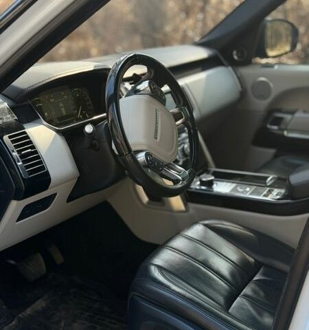 Белый Ленд Ровер Рендж Ровер, объемом двигателя 2.99 л и пробегом 208 тыс. км за 49999 $, фото 13 на Automoto.ua