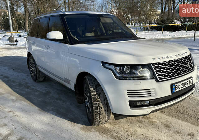 Белый Ленд Ровер Рендж Ровер, объемом двигателя 2.99 л и пробегом 220 тыс. км за 28500 $, фото 5 на Automoto.ua