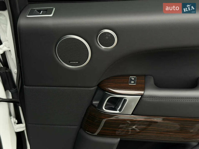 Білий Ленд Ровер Рендж Ровер, об'ємом двигуна 2.99 л та пробігом 165 тис. км за 34999 $, фото 68 на Automoto.ua