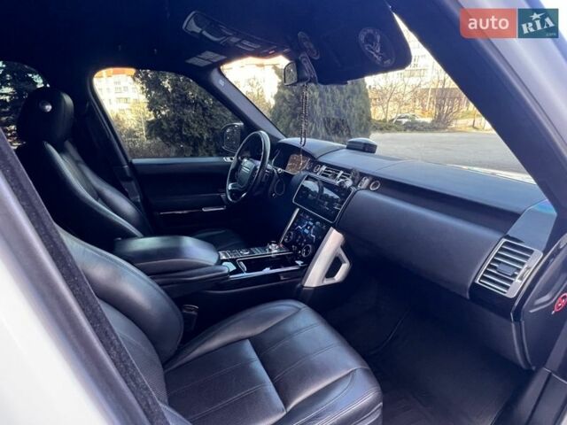 Білий Ленд Ровер Рендж Ровер, об'ємом двигуна 3 л та пробігом 199 тис. км за 35700 $, фото 55 на Automoto.ua