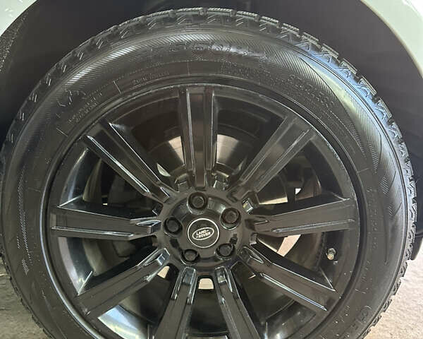 Белый Ленд Ровер Рендж Ровер, объемом двигателя 2.99 л и пробегом 205 тыс. км за 39950 $, фото 17 на Automoto.ua