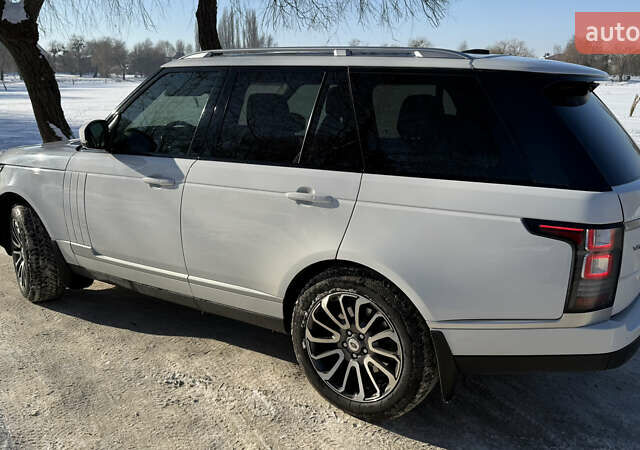 Белый Ленд Ровер Рендж Ровер, объемом двигателя 2.99 л и пробегом 220 тыс. км за 28500 $, фото 6 на Automoto.ua