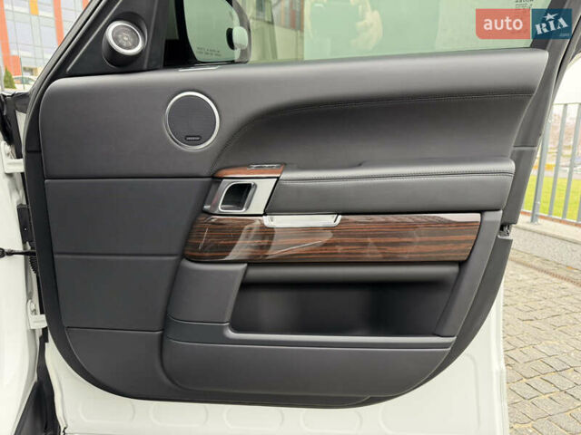 Білий Ленд Ровер Рендж Ровер, об'ємом двигуна 2.99 л та пробігом 165 тис. км за 34999 $, фото 86 на Automoto.ua