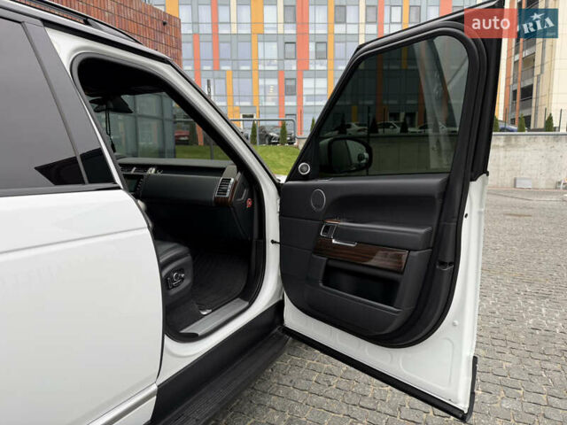 Білий Ленд Ровер Рендж Ровер, об'ємом двигуна 2.99 л та пробігом 165 тис. км за 34999 $, фото 85 на Automoto.ua