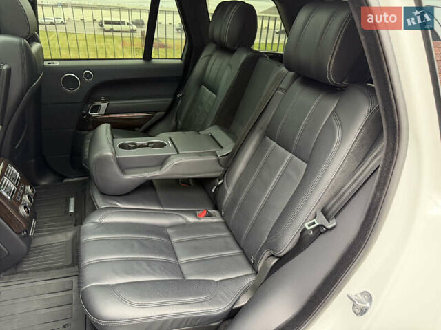 Білий Ленд Ровер Рендж Ровер, об'ємом двигуна 2.99 л та пробігом 165 тис. км за 34999 $, фото 54 на Automoto.ua