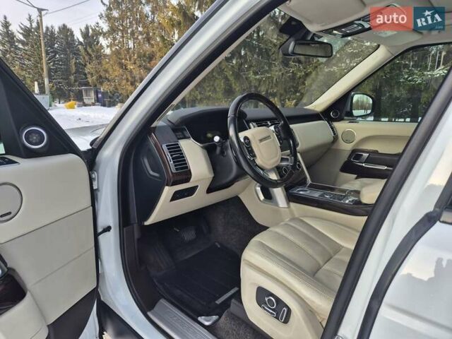 Білий Ленд Ровер Рендж Ровер, об'ємом двигуна 2.99 л та пробігом 221 тис. км за 39000 $, фото 10 на Automoto.ua