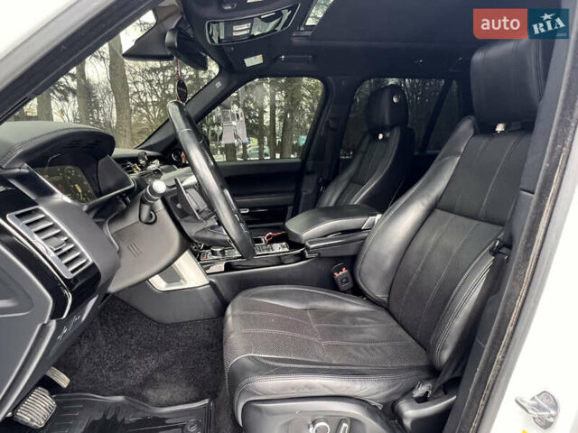 Білий Ленд Ровер Рендж Ровер, об'ємом двигуна 3 л та пробігом 199 тис. км за 35999 $, фото 62 на Automoto.ua