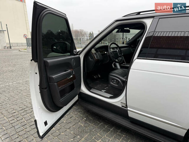 Білий Ленд Ровер Рендж Ровер, об'ємом двигуна 2.99 л та пробігом 165 тис. км за 34999 $, фото 25 на Automoto.ua