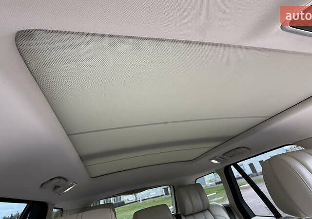 Білий Ленд Ровер Рендж Ровер, об'ємом двигуна 2.99 л та пробігом 219 тис. км за 32500 $, фото 8 на Automoto.ua