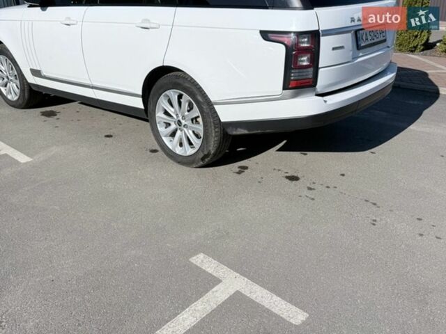 Белый Ленд Ровер Рендж Ровер, объемом двигателя 5 л и пробегом 175 тыс. км за 42000 $, фото 6 на Automoto.ua