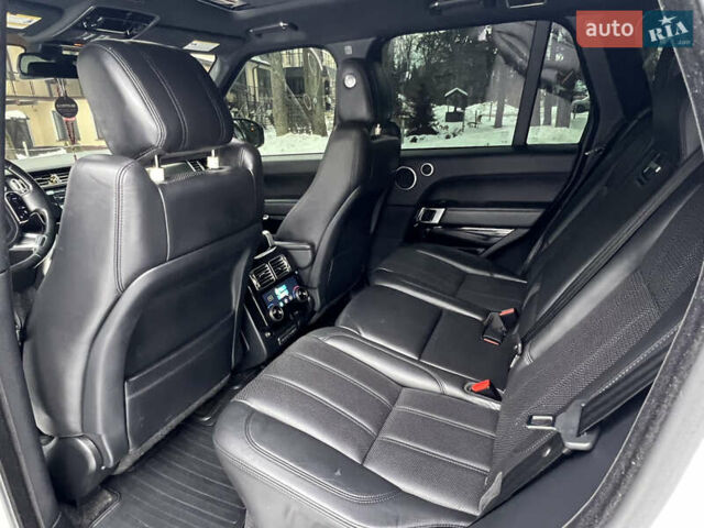 Білий Ленд Ровер Рендж Ровер, об'ємом двигуна 3 л та пробігом 199 тис. км за 35999 $, фото 84 на Automoto.ua