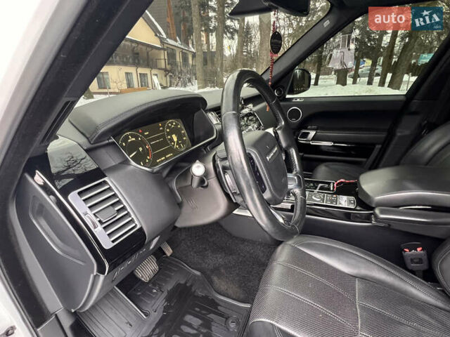 Білий Ленд Ровер Рендж Ровер, об'ємом двигуна 3 л та пробігом 199 тис. км за 35999 $, фото 64 на Automoto.ua