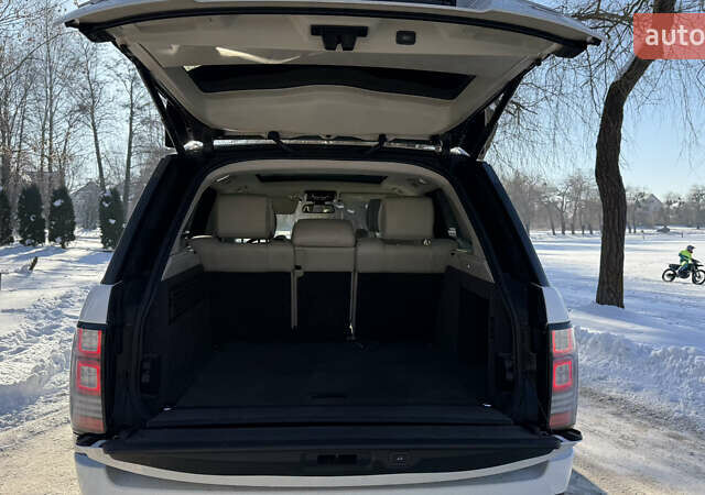 Белый Ленд Ровер Рендж Ровер, объемом двигателя 2.99 л и пробегом 220 тыс. км за 28500 $, фото 31 на Automoto.ua