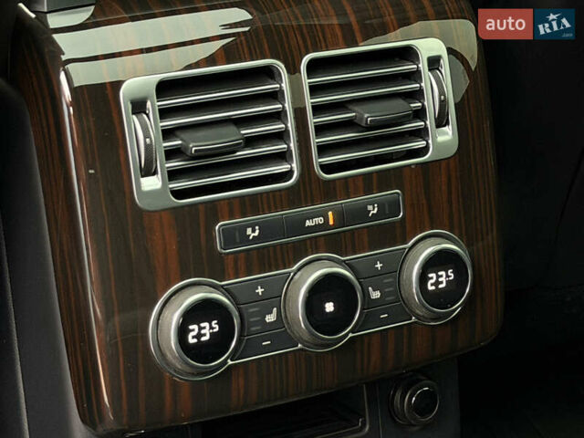 Білий Ленд Ровер Рендж Ровер, об'ємом двигуна 2.99 л та пробігом 165 тис. км за 34999 $, фото 62 на Automoto.ua