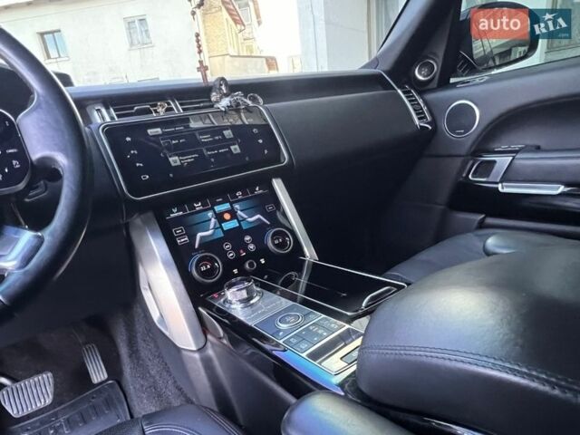 Білий Ленд Ровер Рендж Ровер, об'ємом двигуна 3 л та пробігом 199 тис. км за 35700 $, фото 45 на Automoto.ua