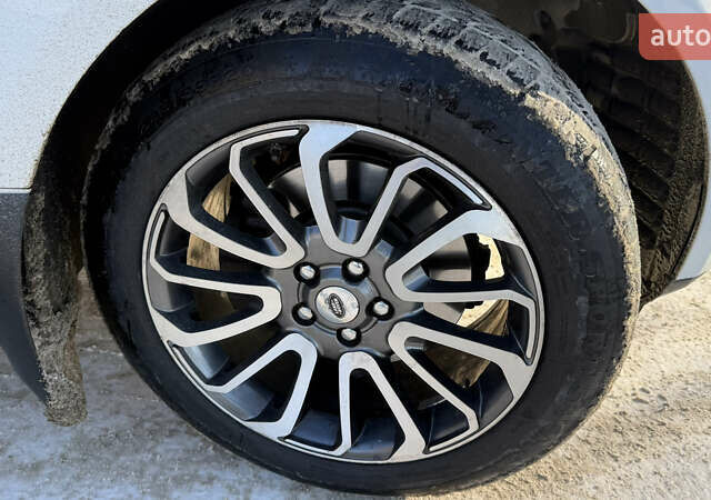 Белый Ленд Ровер Рендж Ровер, объемом двигателя 2.99 л и пробегом 220 тыс. км за 28500 $, фото 23 на Automoto.ua