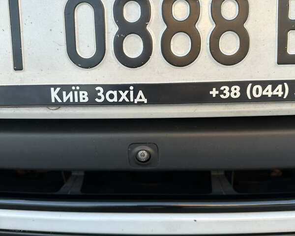 Белый Ленд Ровер Рендж Ровер, объемом двигателя 2.99 л и пробегом 205 тыс. км за 39950 $, фото 16 на Automoto.ua