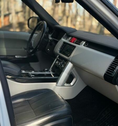 Белый Ленд Ровер Рендж Ровер, объемом двигателя 2.99 л и пробегом 208 тыс. км за 49999 $, фото 17 на Automoto.ua