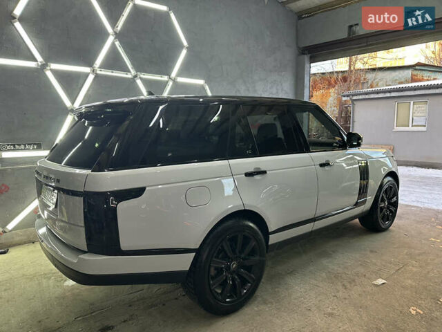 Белый Ленд Ровер Рендж Ровер, объемом двигателя 2.99 л и пробегом 205 тыс. км за 39950 $, фото 11 на Automoto.ua