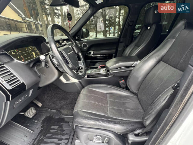 Білий Ленд Ровер Рендж Ровер, об'ємом двигуна 3 л та пробігом 199 тис. км за 35999 $, фото 69 на Automoto.ua