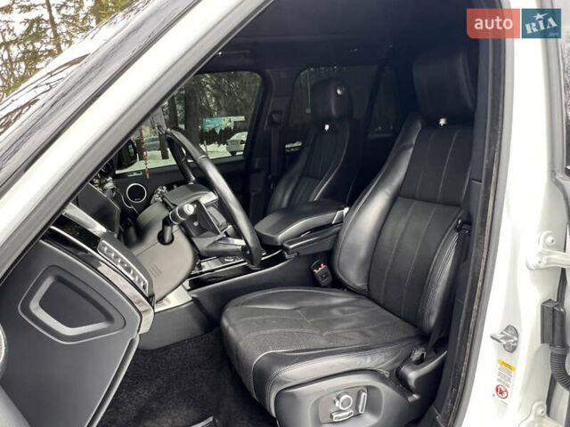 Білий Ленд Ровер Рендж Ровер, об'ємом двигуна 3 л та пробігом 199 тис. км за 35999 $, фото 57 на Automoto.ua