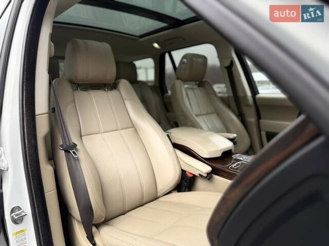 Белый Ленд Ровер Рендж Ровер, объемом двигателя 3 л и пробегом 173 тыс. км за 27900 $, фото 61 на Automoto.ua