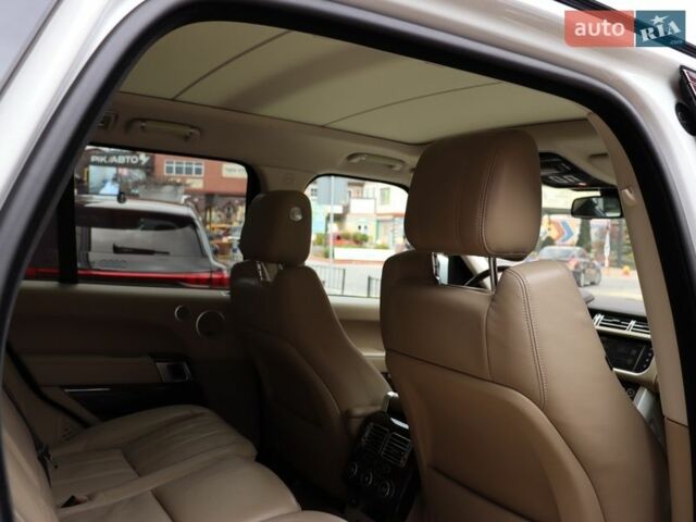 Білий Ленд Ровер Рендж Ровер, об'ємом двигуна 3 л та пробігом 154 тис. км за 31900 $, фото 46 на Automoto.ua