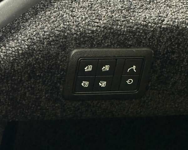 Білий Ленд Ровер Рендж Ровер, об'ємом двигуна 2.99 л та пробігом 180 тис. км за 39850 $, фото 54 на Automoto.ua