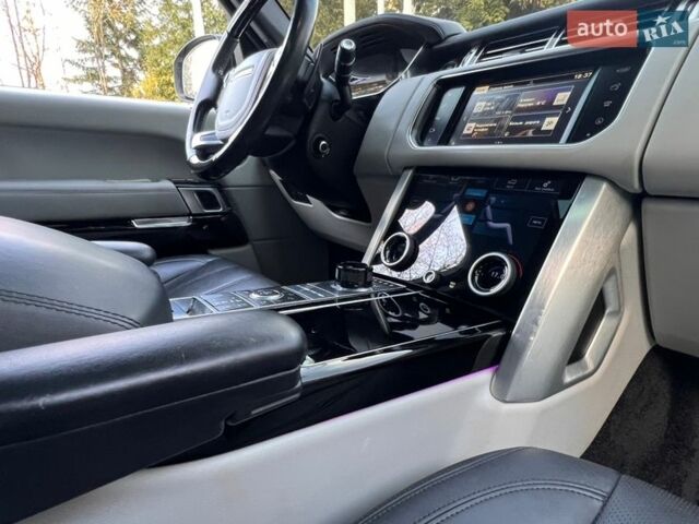 Білий Ленд Ровер Рендж Ровер, об'ємом двигуна 3 л та пробігом 120 тис. км за 34999 $, фото 75 на Automoto.ua