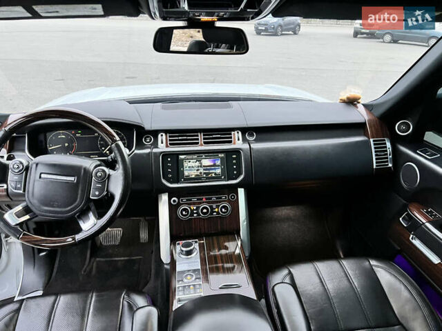 Білий Ленд Ровер Рендж Ровер, об'ємом двигуна 3 л та пробігом 204 тис. км за 35000 $, фото 23 на Automoto.ua