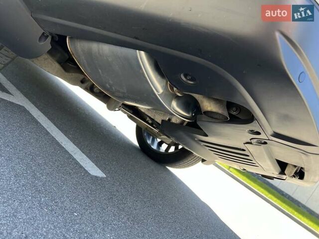 Белый Ленд Ровер Рендж Ровер, объемом двигателя 2.99 л и пробегом 176 тыс. км за 40300 $, фото 19 на Automoto.ua