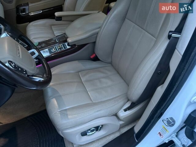 Белый Ленд Ровер Рендж Ровер, объемом двигателя 2.99 л и пробегом 161 тыс. км за 33800 $, фото 101 на Automoto.ua