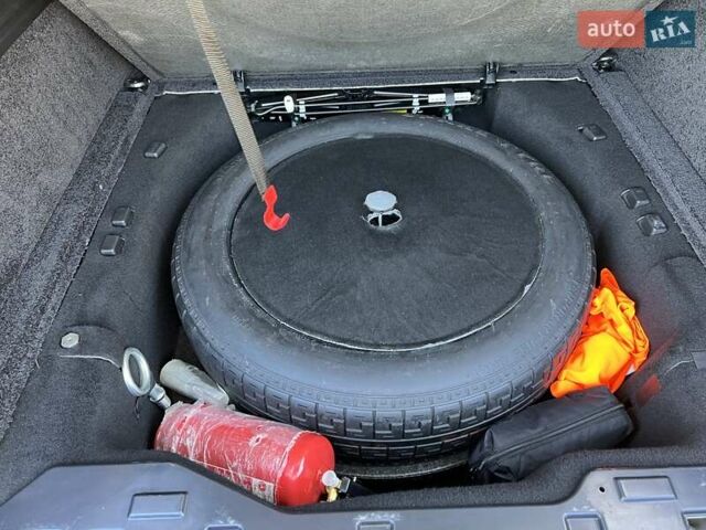 Белый Ленд Ровер Рендж Ровер, объемом двигателя 2.99 л и пробегом 176 тыс. км за 40300 $, фото 51 на Automoto.ua