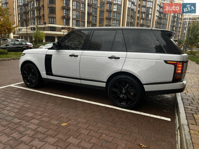 Белый Ленд Ровер Рендж Ровер, объемом двигателя 2.99 л и пробегом 159 тыс. км за 42000 $, фото 2 на Automoto.ua