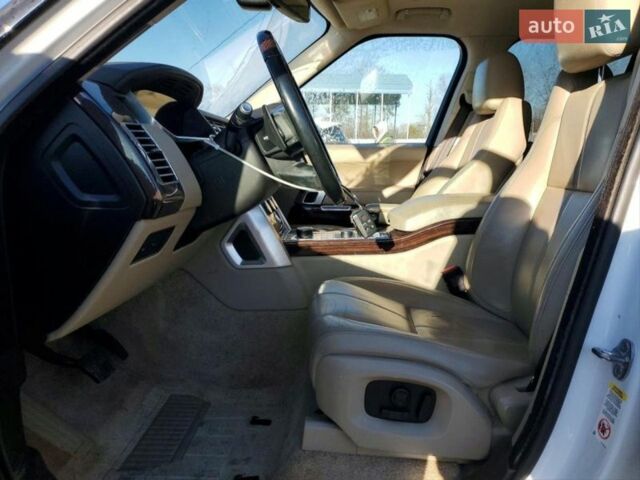 Белый Ленд Ровер Рендж Ровер, объемом двигателя 3 л и пробегом 142 тыс. км за 18100 $, фото 6 на Automoto.ua