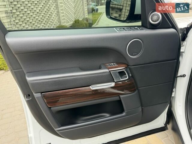 Білий Ленд Ровер Рендж Ровер, об'ємом двигуна 2.99 л та пробігом 134 тис. км за 32500 $, фото 26 на Automoto.ua