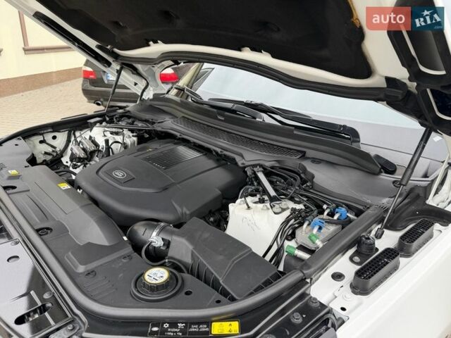 Білий Ленд Ровер Рендж Ровер, об'ємом двигуна 2.99 л та пробігом 134 тис. км за 32500 $, фото 46 на Automoto.ua