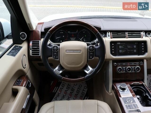 Білий Ленд Ровер Рендж Ровер, об'ємом двигуна 3 л та пробігом 154 тис. км за 31900 $, фото 40 на Automoto.ua