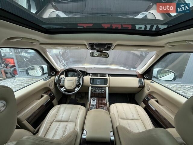 Белый Ленд Ровер Рендж Ровер, объемом двигателя 3 л и пробегом 173 тыс. км за 27500 $, фото 81 на Automoto.ua