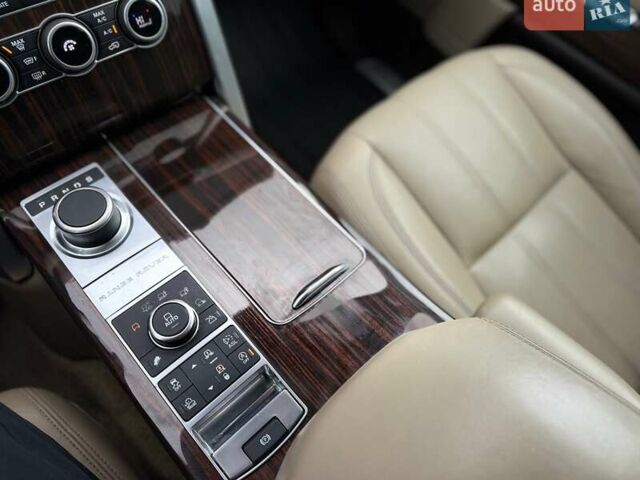 Белый Ленд Ровер Рендж Ровер, объемом двигателя 3 л и пробегом 173 тыс. км за 27500 $, фото 48 на Automoto.ua