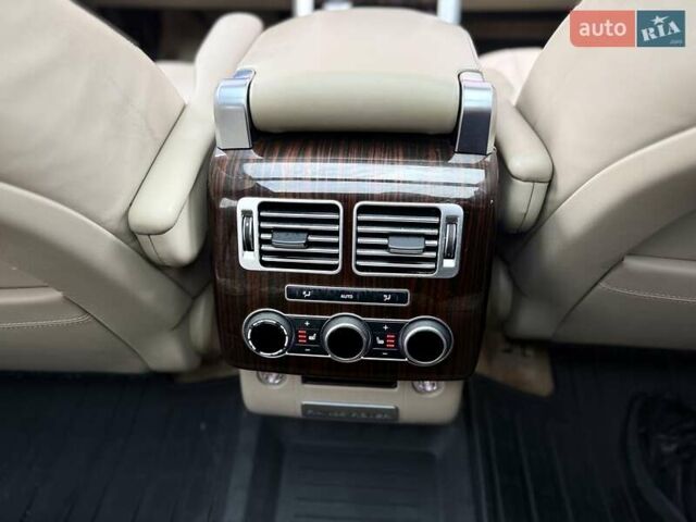 Белый Ленд Ровер Рендж Ровер, объемом двигателя 3 л и пробегом 173 тыс. км за 27900 $, фото 77 на Automoto.ua