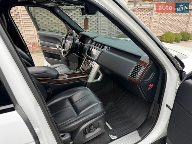 Білий Ленд Ровер Рендж Ровер, об'ємом двигуна 2.99 л та пробігом 134 тис. км за 32500 $, фото 16 на Automoto.ua