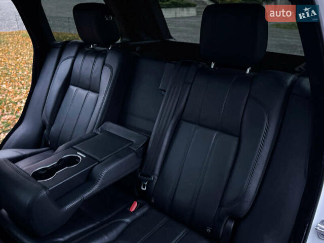 Белый Ленд Ровер Рендж Ровер, объемом двигателя 3 л и пробегом 170 тыс. км за 34000 $, фото 5 на Automoto.ua