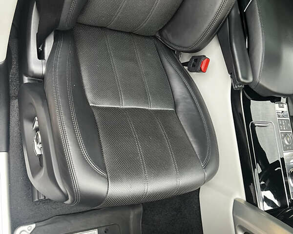 Белый Ленд Ровер Рендж Ровер, объемом двигателя 2.99 л и пробегом 159 тыс. км за 42000 $, фото 14 на Automoto.ua