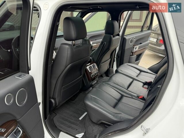 Білий Ленд Ровер Рендж Ровер, об'ємом двигуна 2.99 л та пробігом 134 тис. км за 32500 $, фото 24 на Automoto.ua