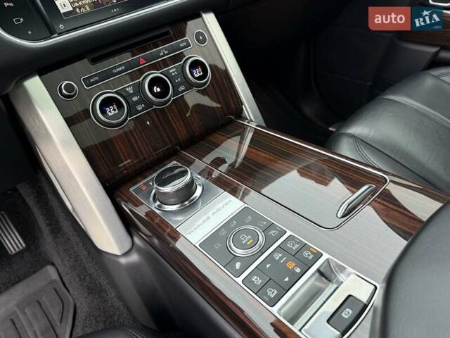 Белый Ленд Ровер Рендж Ровер, объемом двигателя 2.99 л и пробегом 133 тыс. км за 33700 $, фото 25 на Automoto.ua